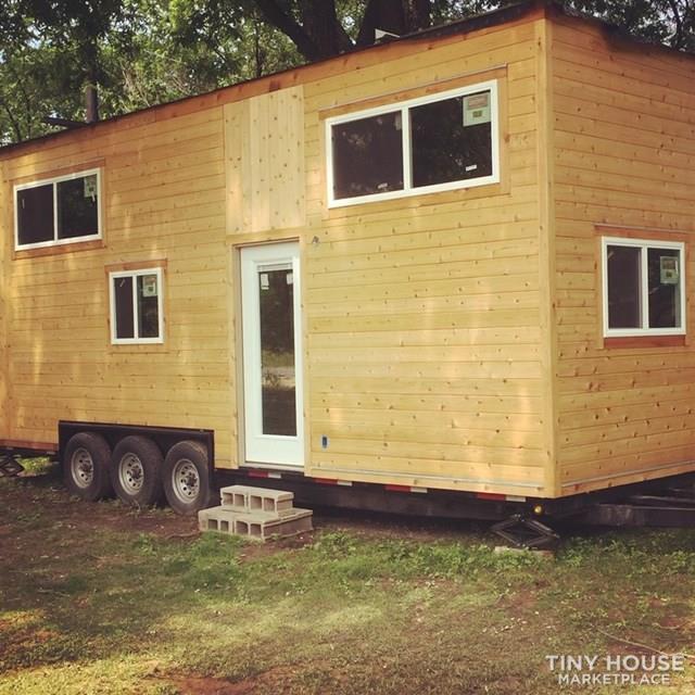 30 ft American Tiny House  Golden Model