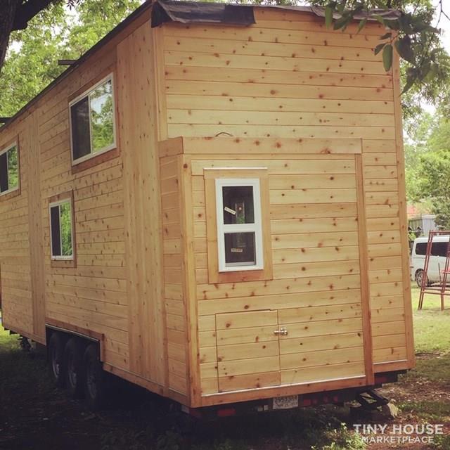 30 ft American Tiny House  Golden Model - Image 3 Thumbnail