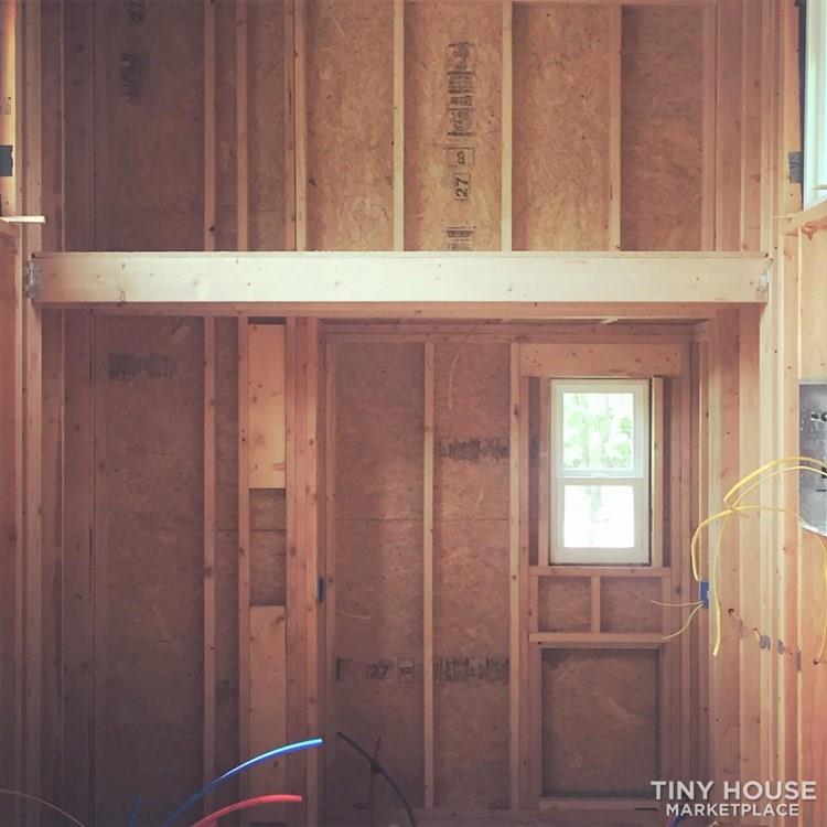 30 ft American Tiny House  Golden Model - Image 4 Thumbnail
