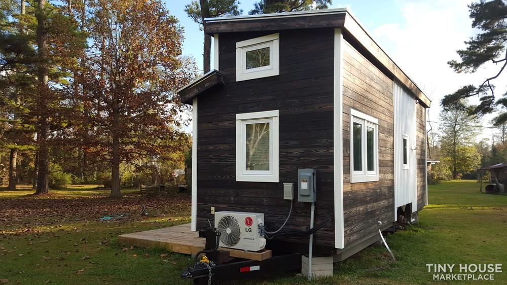 24' Tiny House - Image 2 Thumbnail