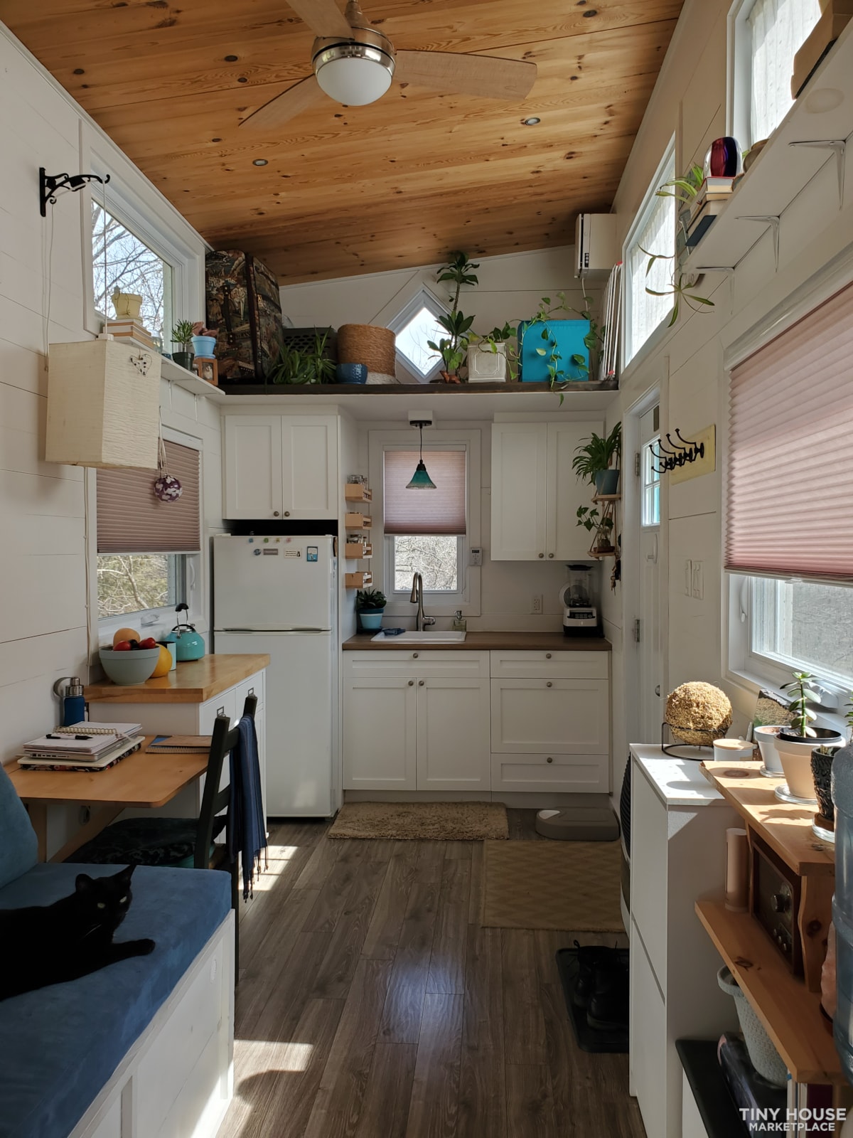 28' Tiny House for Sale in Ontario - Image 3 Thumbnail