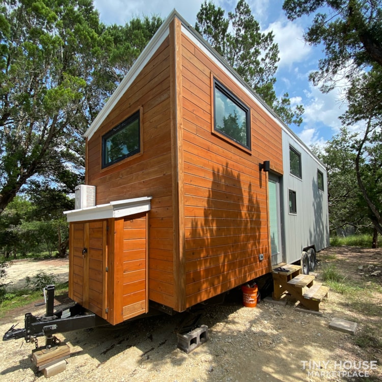 28’ Tiny House on Wheels  - Image 1 Thumbnail