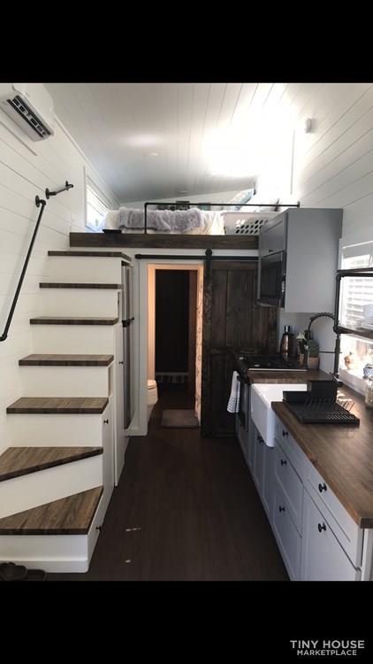 28ft Custom Built Tiny Home - Image 2 Thumbnail