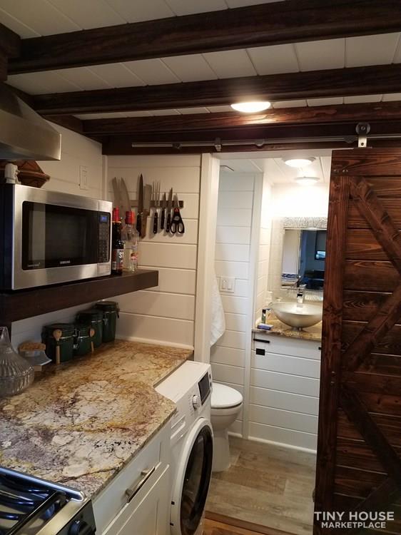 28ft Luxury Tiny House - Image 3 Thumbnail