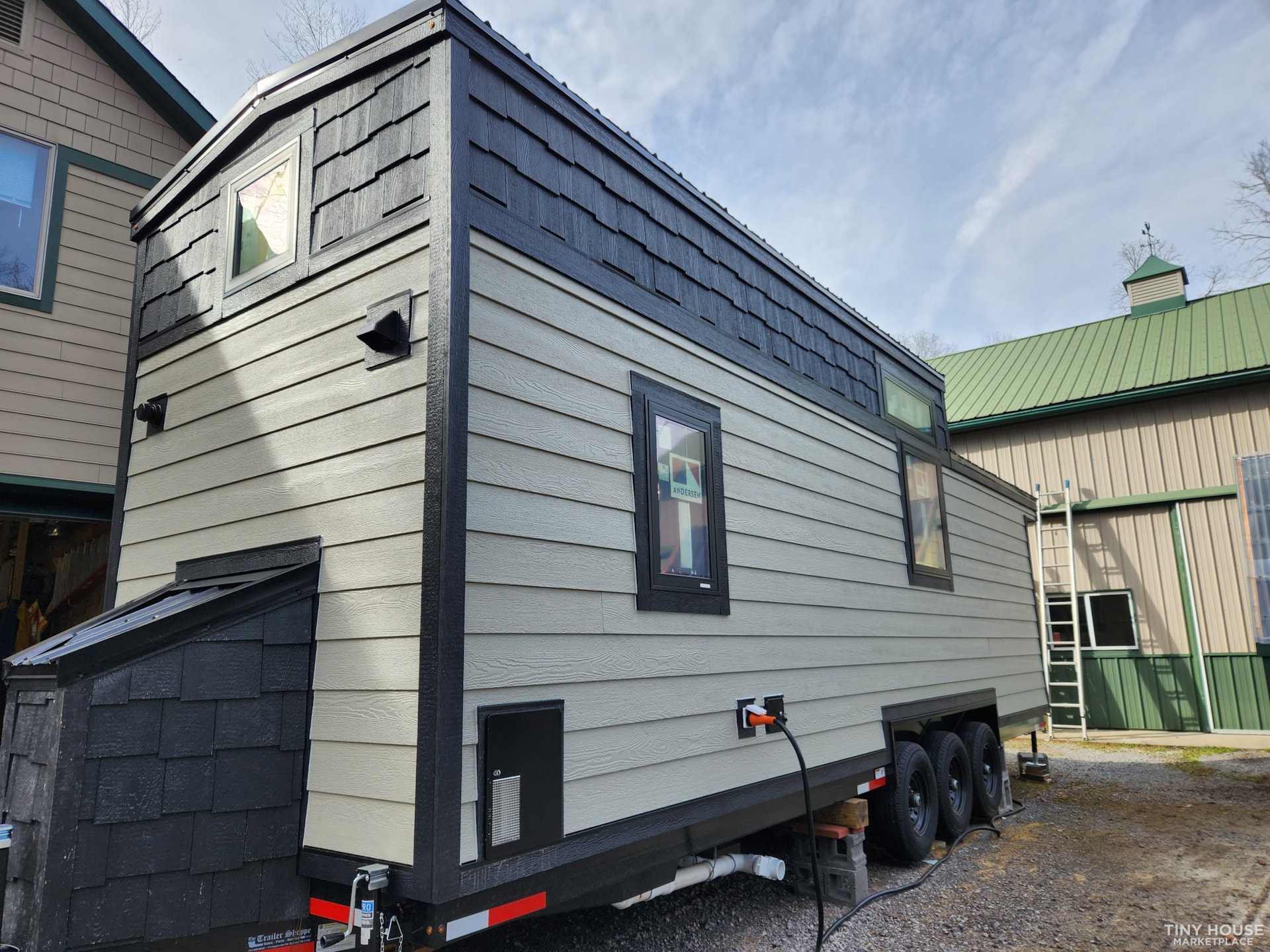 28x8 "Maryland" Tiny House on Wheels - Image 3 Thumbnail