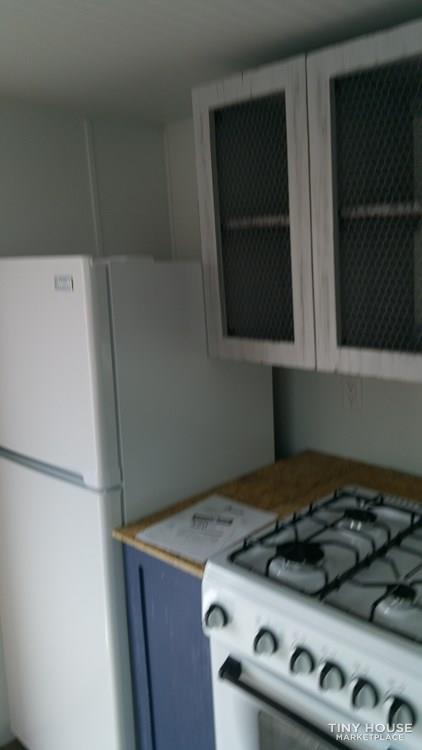 3 Bedroom Tiny House - Image 2 Thumbnail