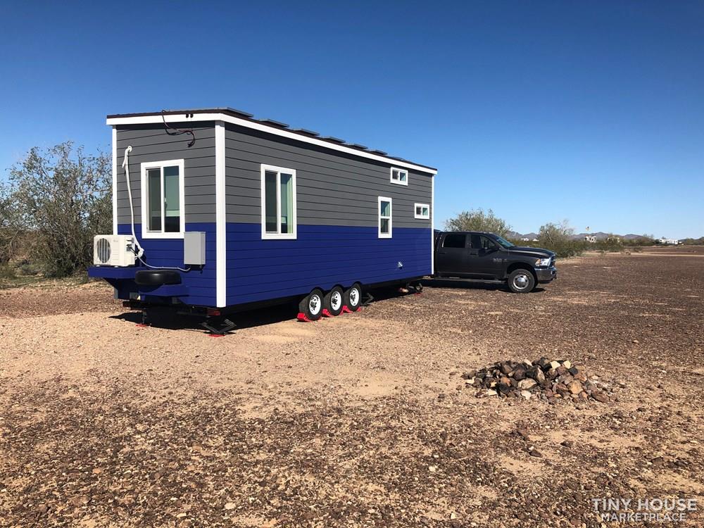 30 ft' Custom off Grid Tiny House on wheels  - Image 2 Thumbnail