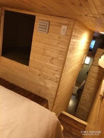 30' tiny house on wheels - Image 4 Thumbnail