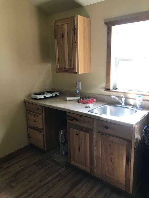 30ft X 16ft- 1 bedroom 1 bathroom Cabin - Image 2 Thumbnail