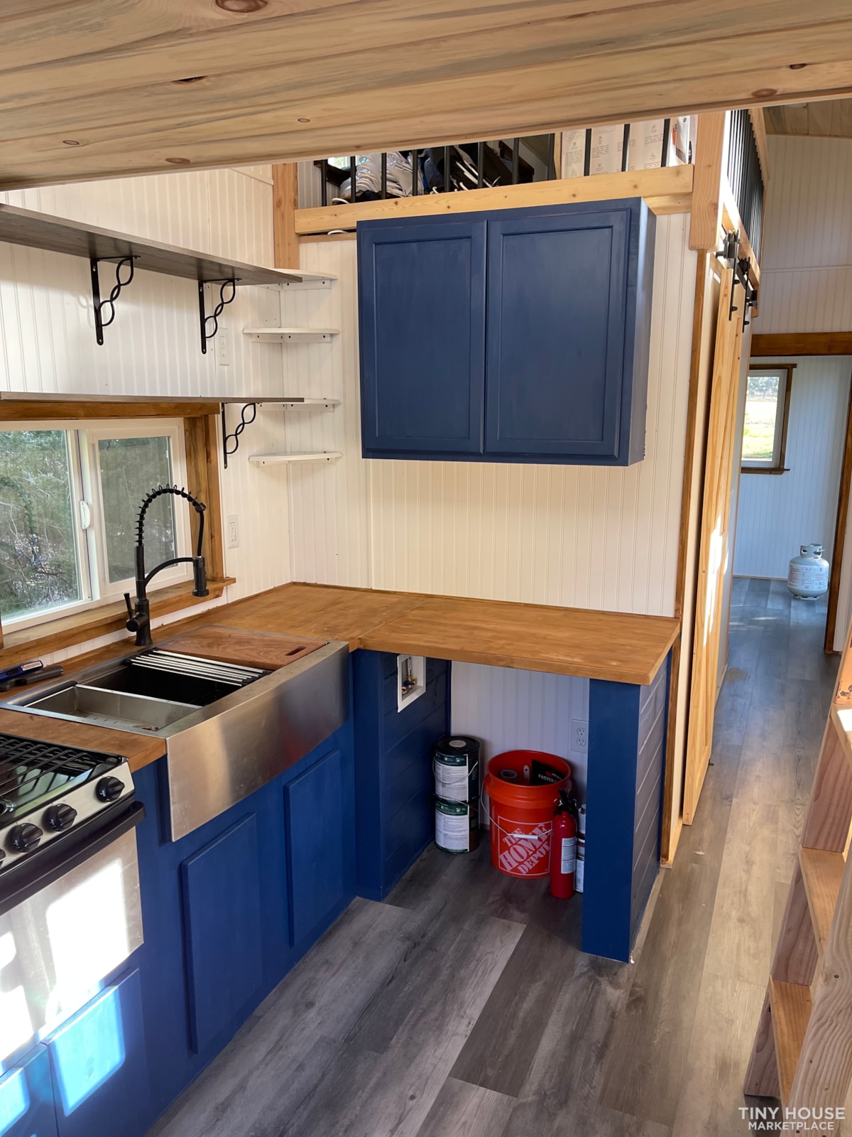 32' Tiny Home  - Image 3 Thumbnail