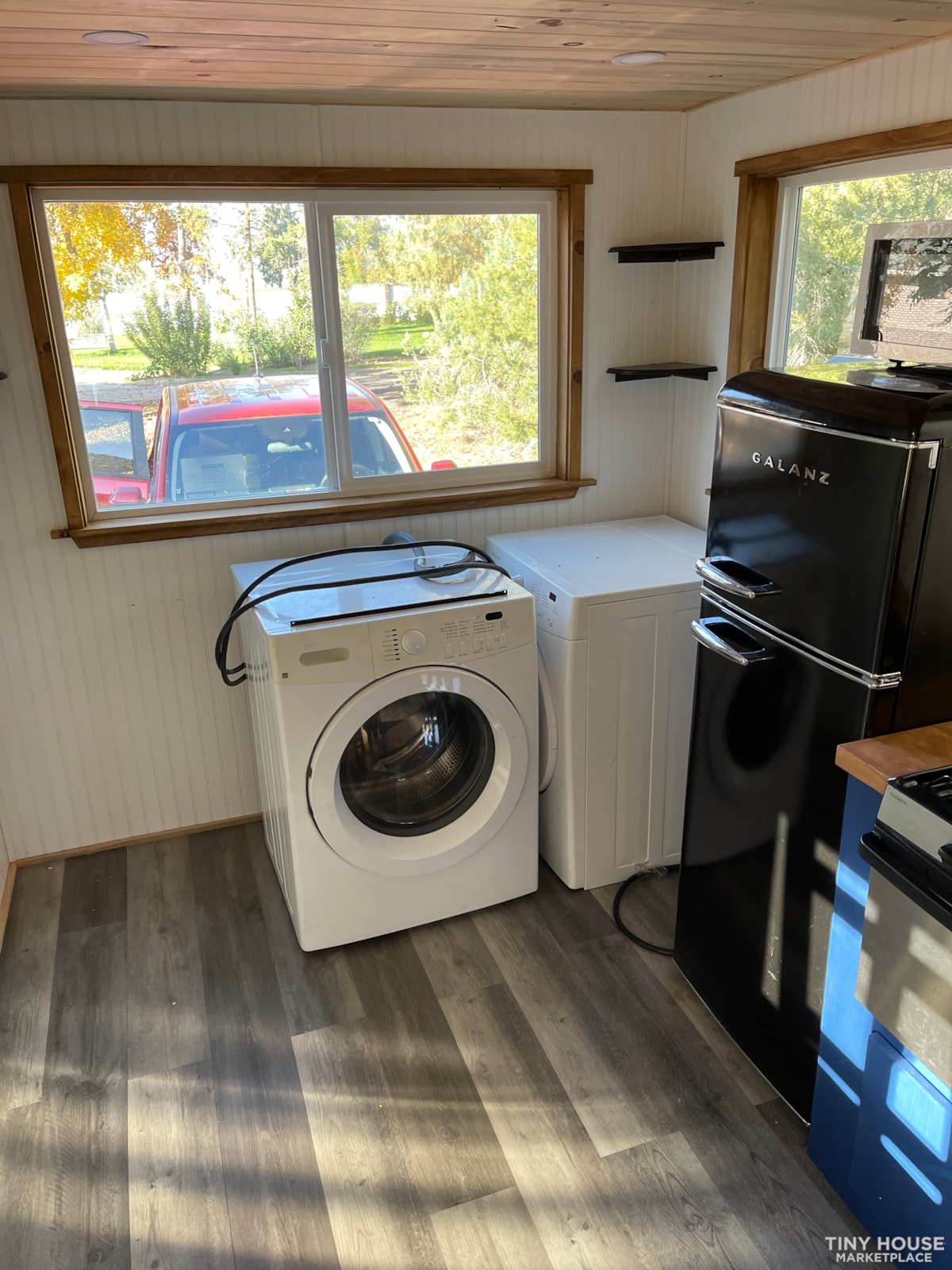 32' Tiny Home  - Image 4 Thumbnail