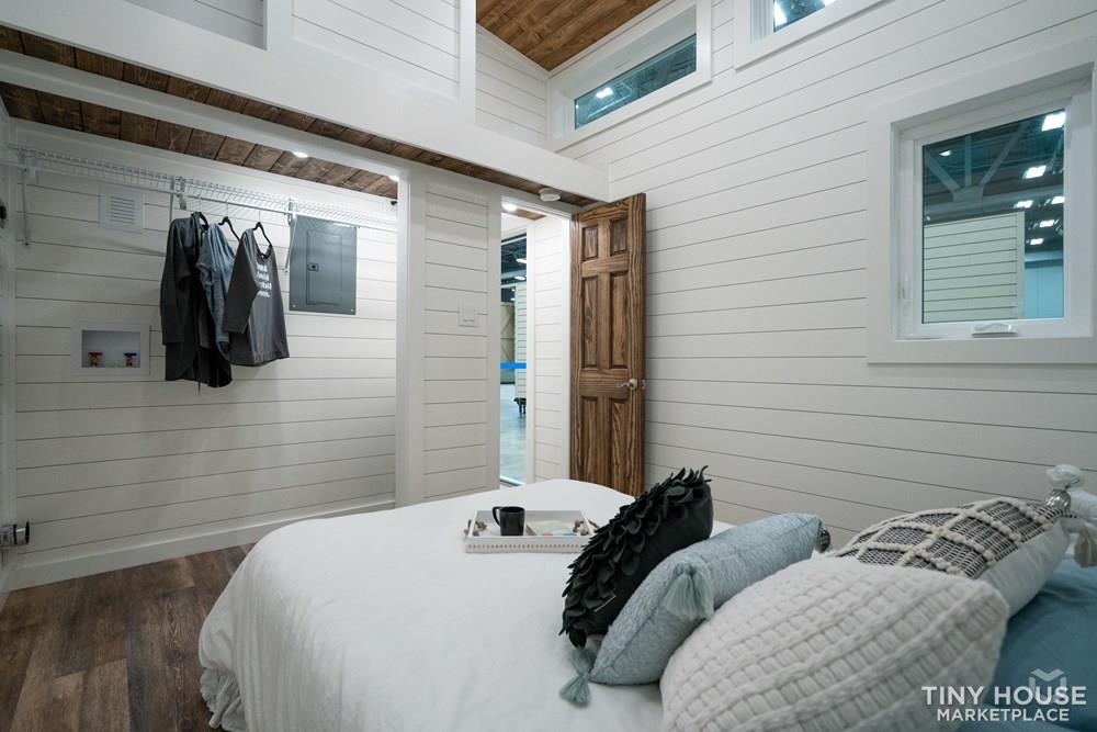 32'x10' Beautiful Main Floor SleepingTiny House - STEEL FRAME CONSTRUCTION - Image 6 Thumbnail