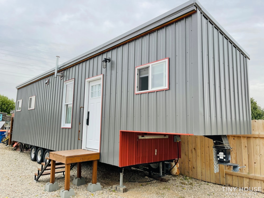 320 SqFt Home Style Sweet Tiny Home - Image 1 Thumbnail
