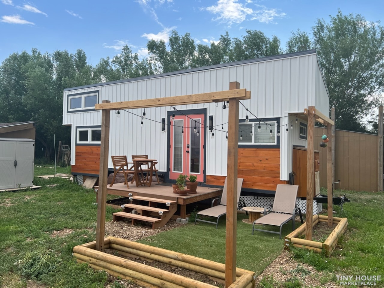 326 sqft 28' Off Grid Capable Bumper Pull THOW - Image 1 Thumbnail