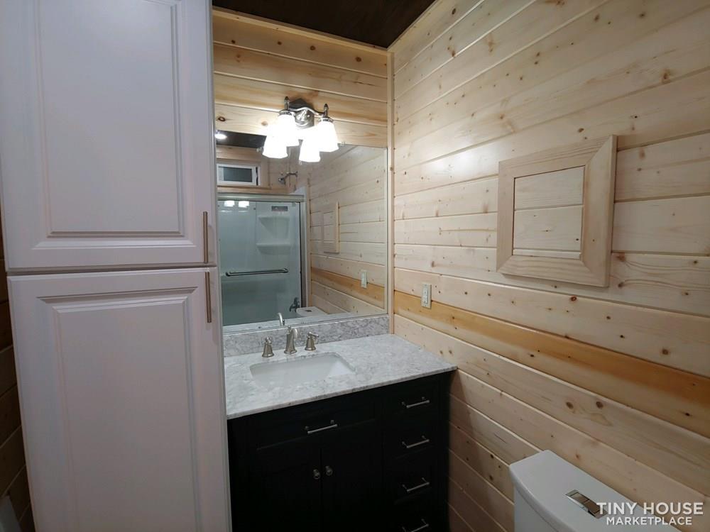 32ft Tiny Home (Pending) - Image 4 Thumbnail