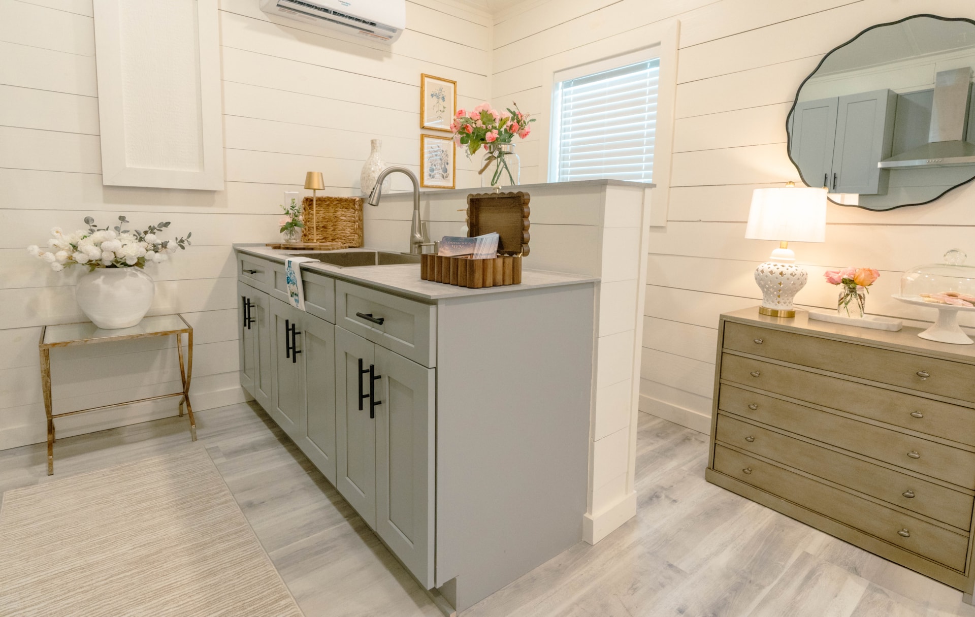 33' Custom Tiny Home | 380 SF | Ready to Move | $54,900 - Image 3 Thumbnail