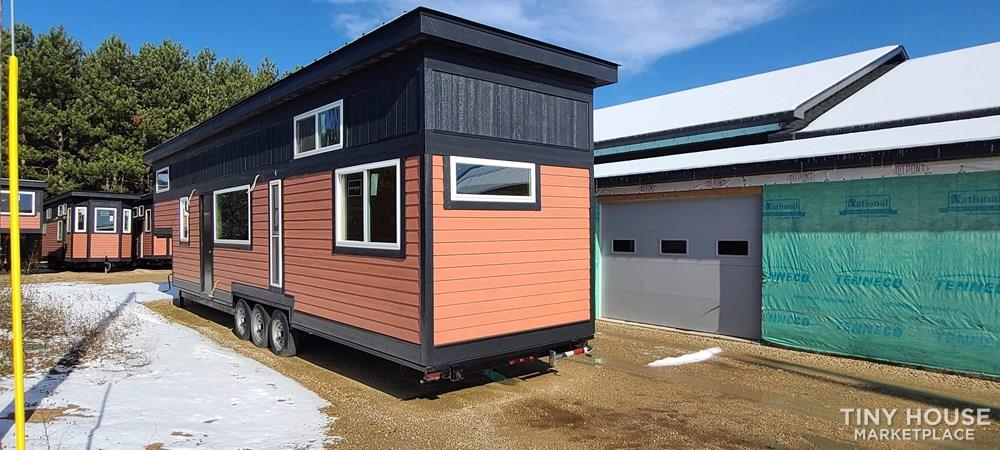 42' Foot Mobile Tiny Home - Image 3 Thumbnail