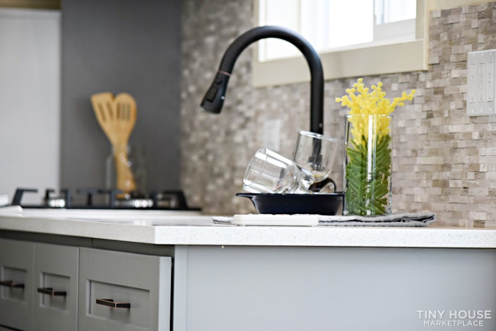 36 ft Modern Farmhouse Tiny - Image 4 Thumbnail