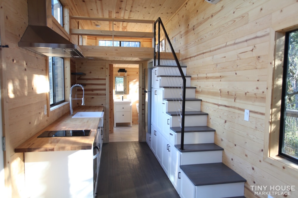 36' Modern Cabin - Nomad Tiny Homes - New - Dual loft - 21k trailer - Warranty - Image 2 Thumbnail