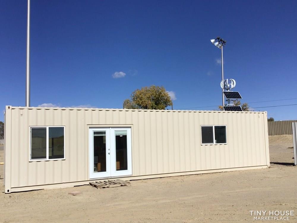40 ft off grid shipping container - Image 1 Thumbnail