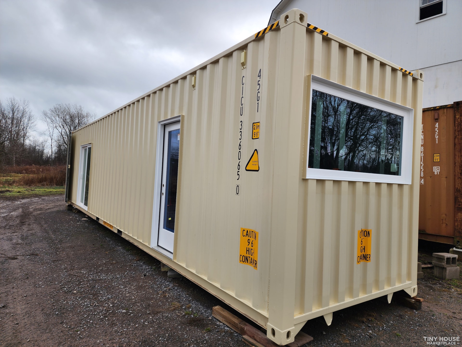 40' HC Container Home - Image 2 Thumbnail