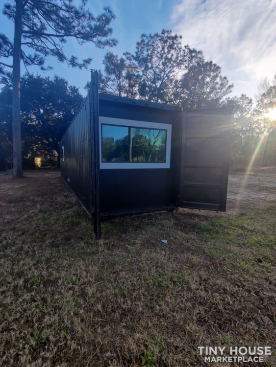 40'  High Cube Container Home  - Image 2 Thumbnail