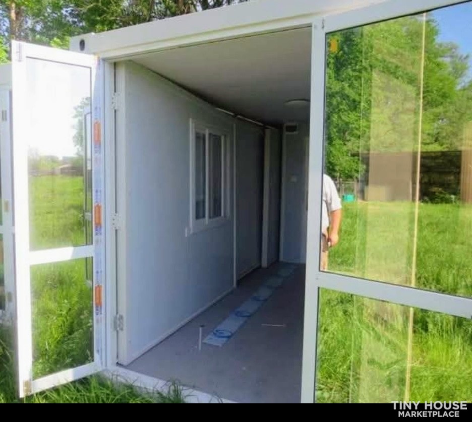 400sqft Expandable 2 bedroom 1 bath  - Image 4 Thumbnail