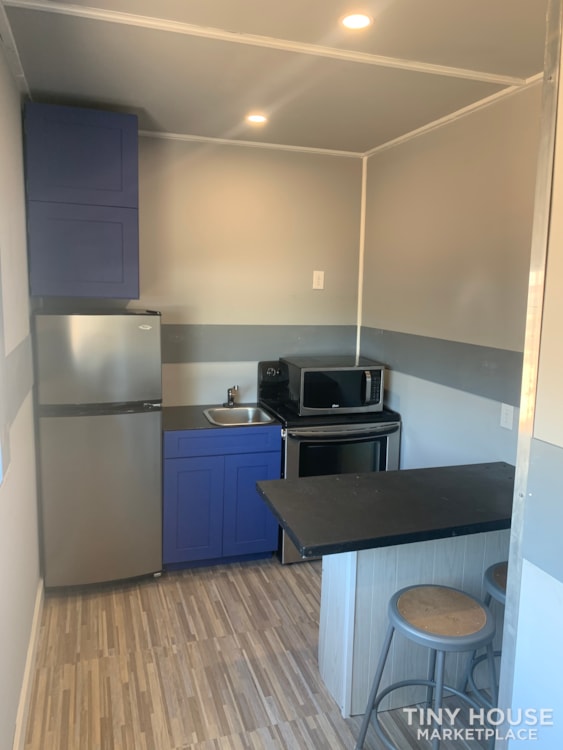 40ft Shipping Container Home - Image 2 Thumbnail