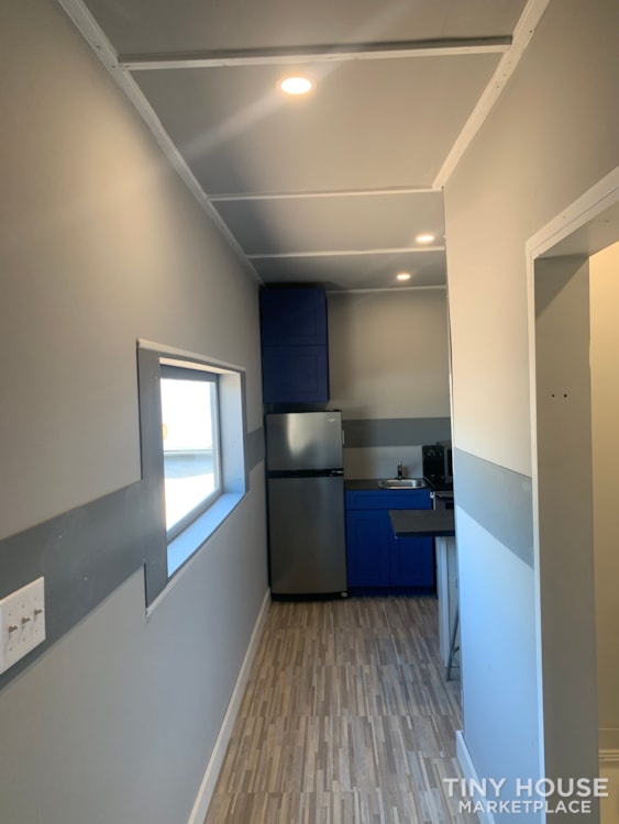 40ft Shipping Container Home - Image 3 Thumbnail