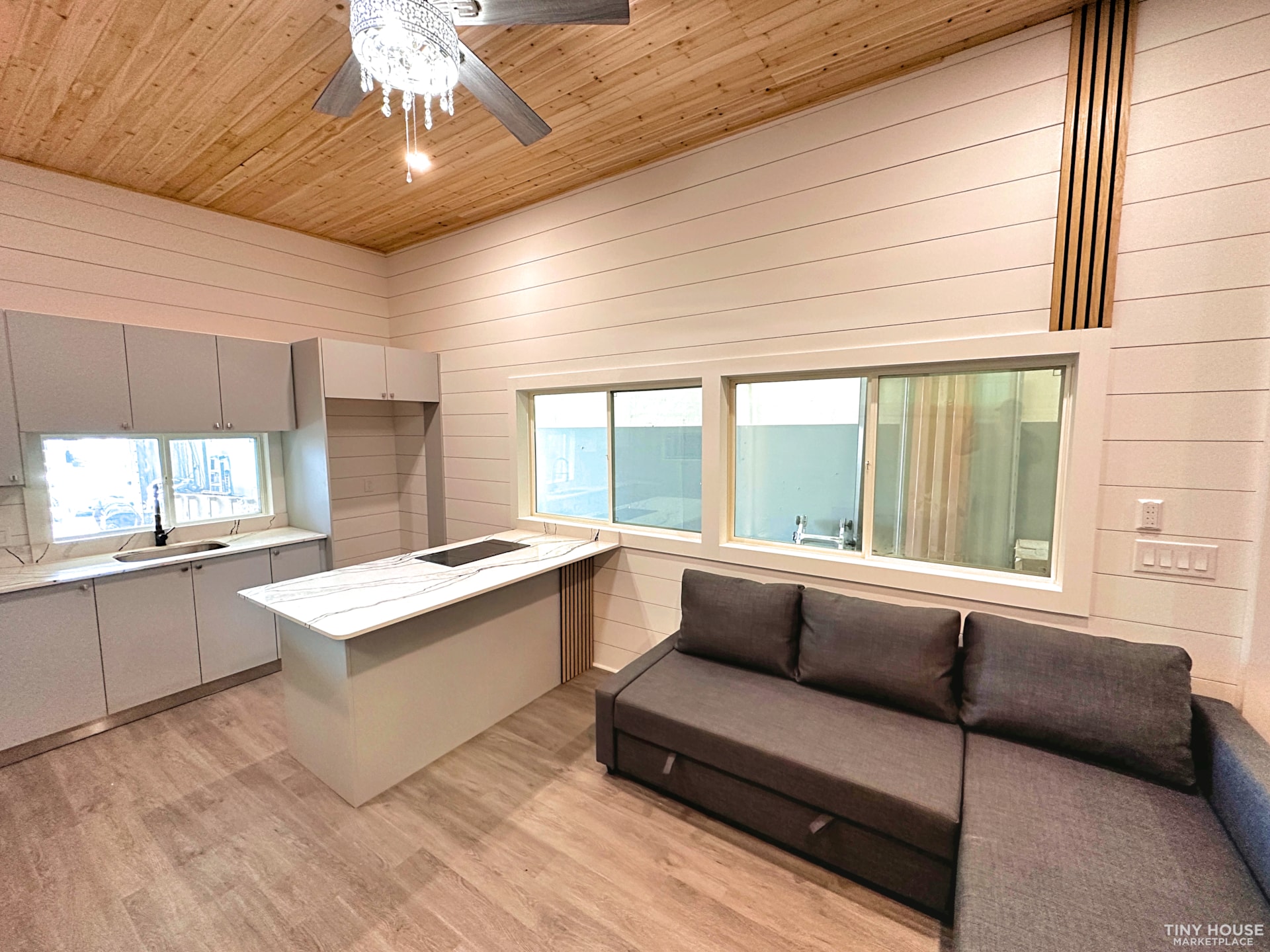40ft Park Model Tiny Home - Image 2 Thumbnail