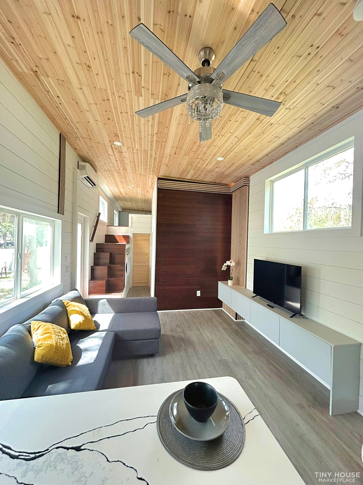 40ft Park Model Tiny Home - Image 4 Thumbnail
