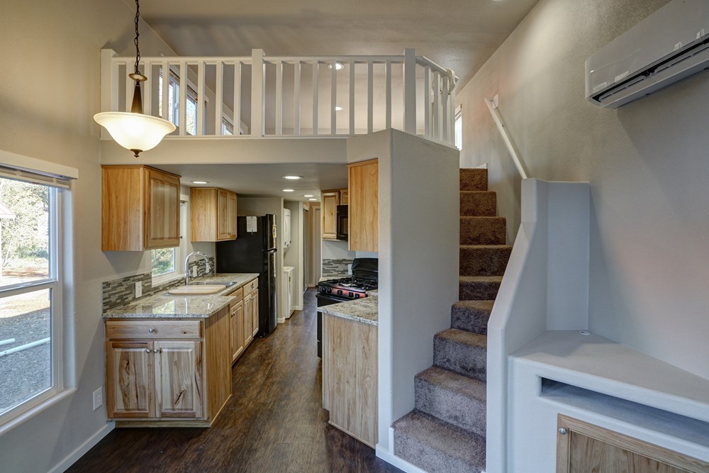 40x10 Tiny Home, Salem, OR - Image 3 Thumbnail