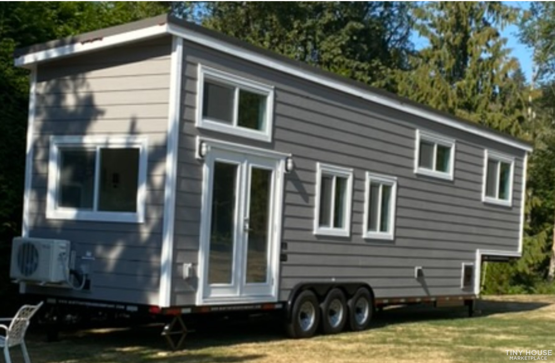 41 ft mint tiny house 2023 bright, clean and move in ready - Image 1 Thumbnail