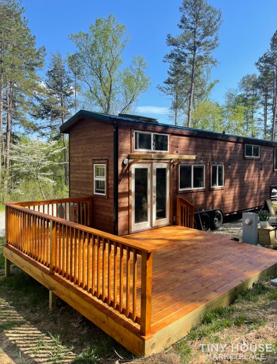 41-ft, RVIA-certified, Luxury Tiny House on Wheels by Mint Tiny Homes (2020) - Image 2 Thumbnail