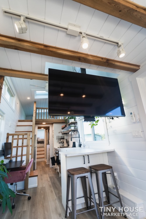41ft Gooseneck FULLY LOADED Tiny Home for Sale - PENDING - Image 4 Thumbnail