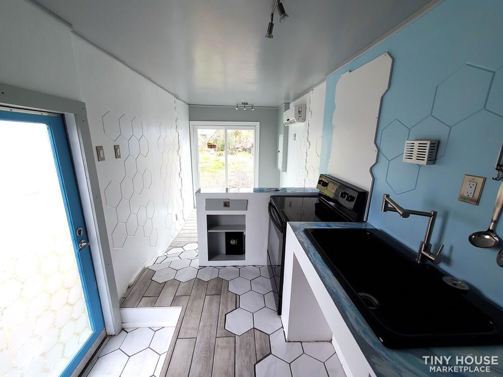 45k Sci-fi Shipping Container Home - Image 4 Thumbnail