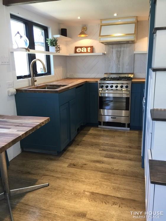 495sf Tiny Home - Image 4 Thumbnail