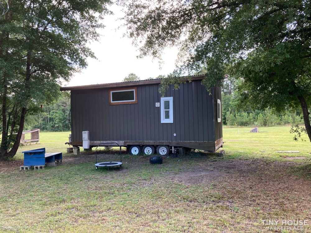 296 sq feet tiny house on wheels - Image 2 Thumbnail