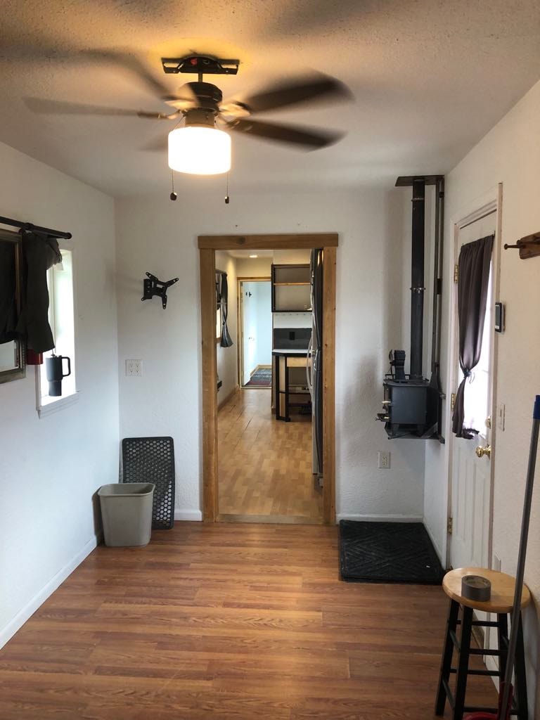 53'ft Converted Box Trailer Tiny Home 1Bed 1 Bath with Wood Stove, Travel Ready! - Image 3 Thumbnail