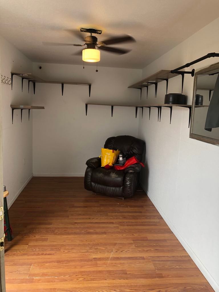 53'ft Converted Box Trailer Tiny Home 1Bed 1 Bath with Wood Stove, Travel Ready! - Image 4 Thumbnail