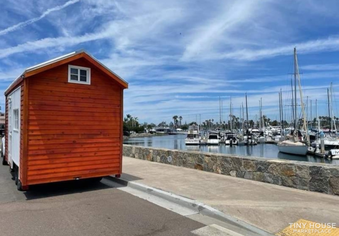 8.5 x 18 CEDAR BUNGALOW DUAL LOFT PROFESSIONALLY BUILT  - Image 3 Thumbnail