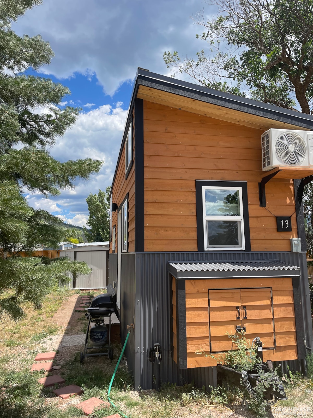 8 x 26ft custom built Tiny Home in Southwest Colorado - Image 2 Thumbnail