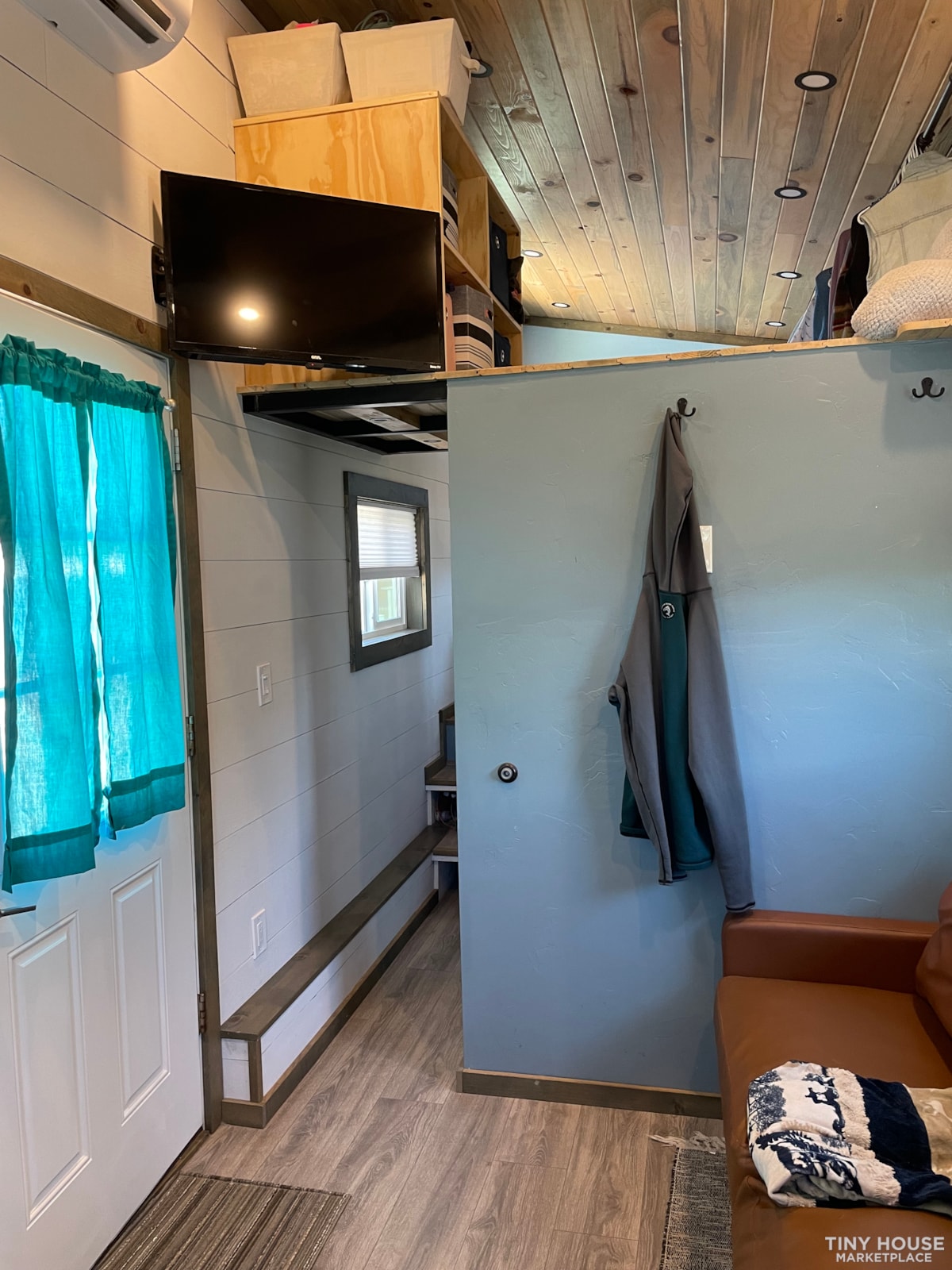 8 x 26ft custom built Tiny Home in Southwest Colorado - Image 4 Thumbnail