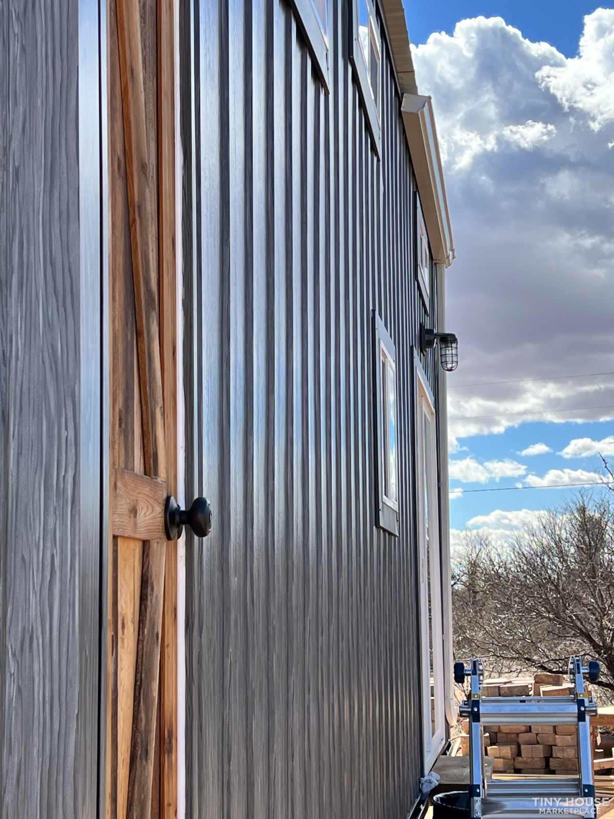 8 X 28 Tiny Home For Sale - Image 3 Thumbnail