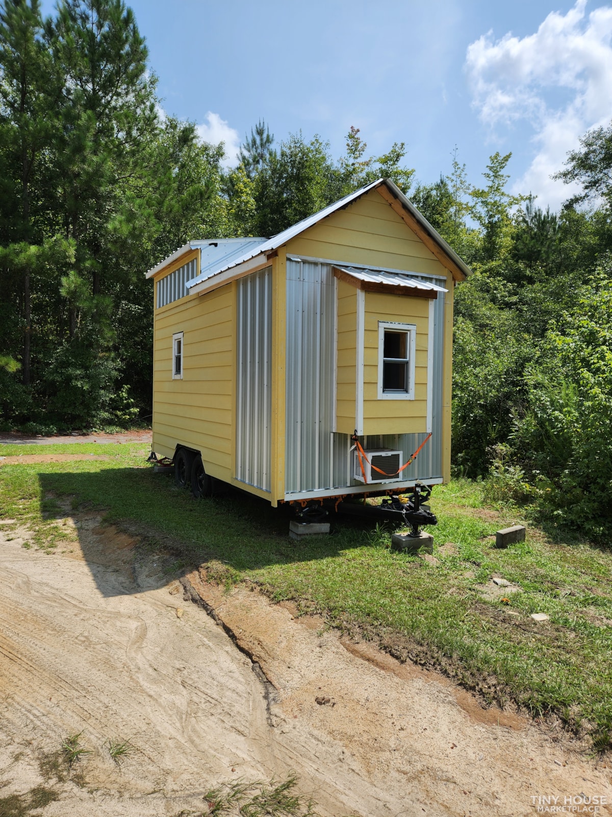 8'x16' Tiny House On Wheels - Image 3 Thumbnail