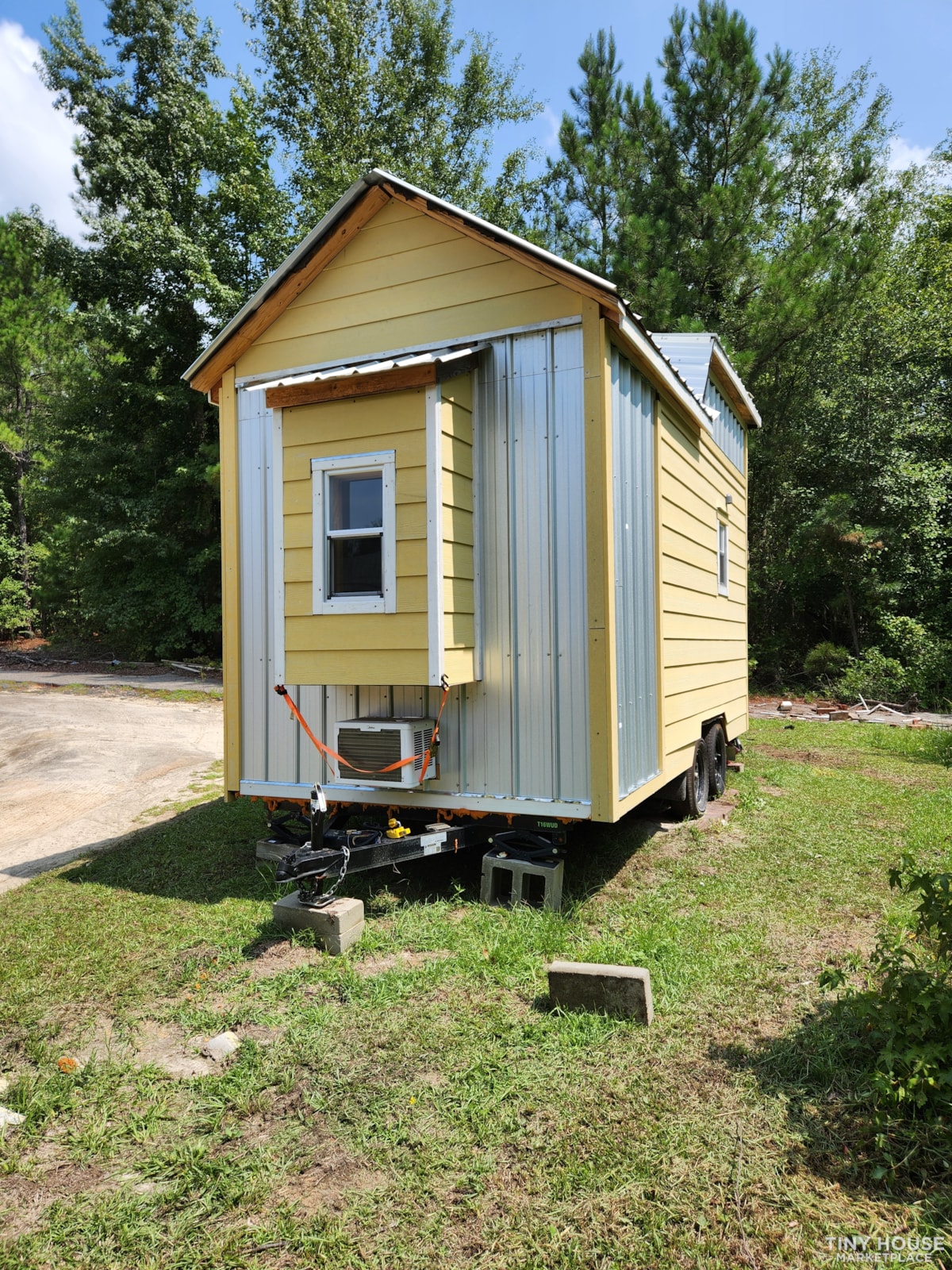 8'x16' Tiny House On Wheels - Image 4 Thumbnail