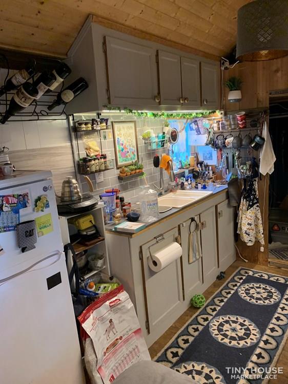 8’x20’ Tiny house on wheels. Super cute! - Image 4 Thumbnail