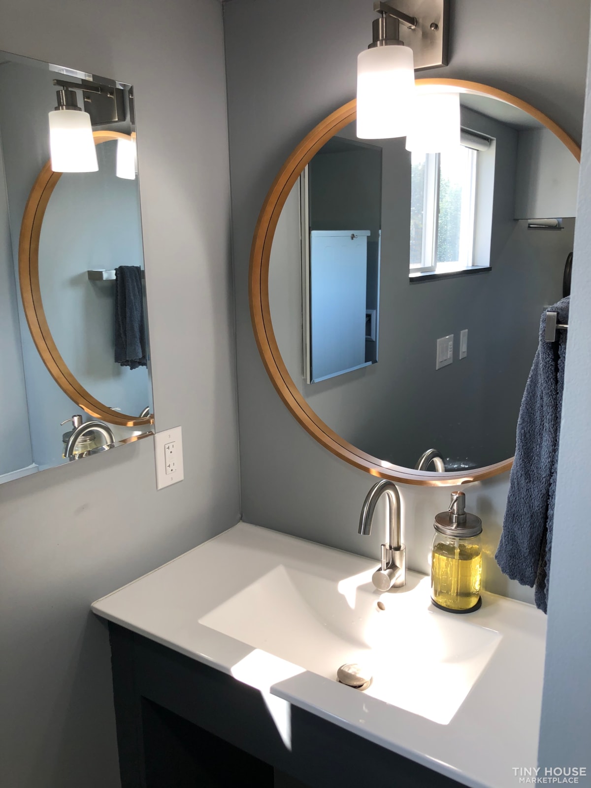 PRICE REDUCED! - Two lofts, washer dryer, modern amenities, clean! - Image 3 Thumbnail