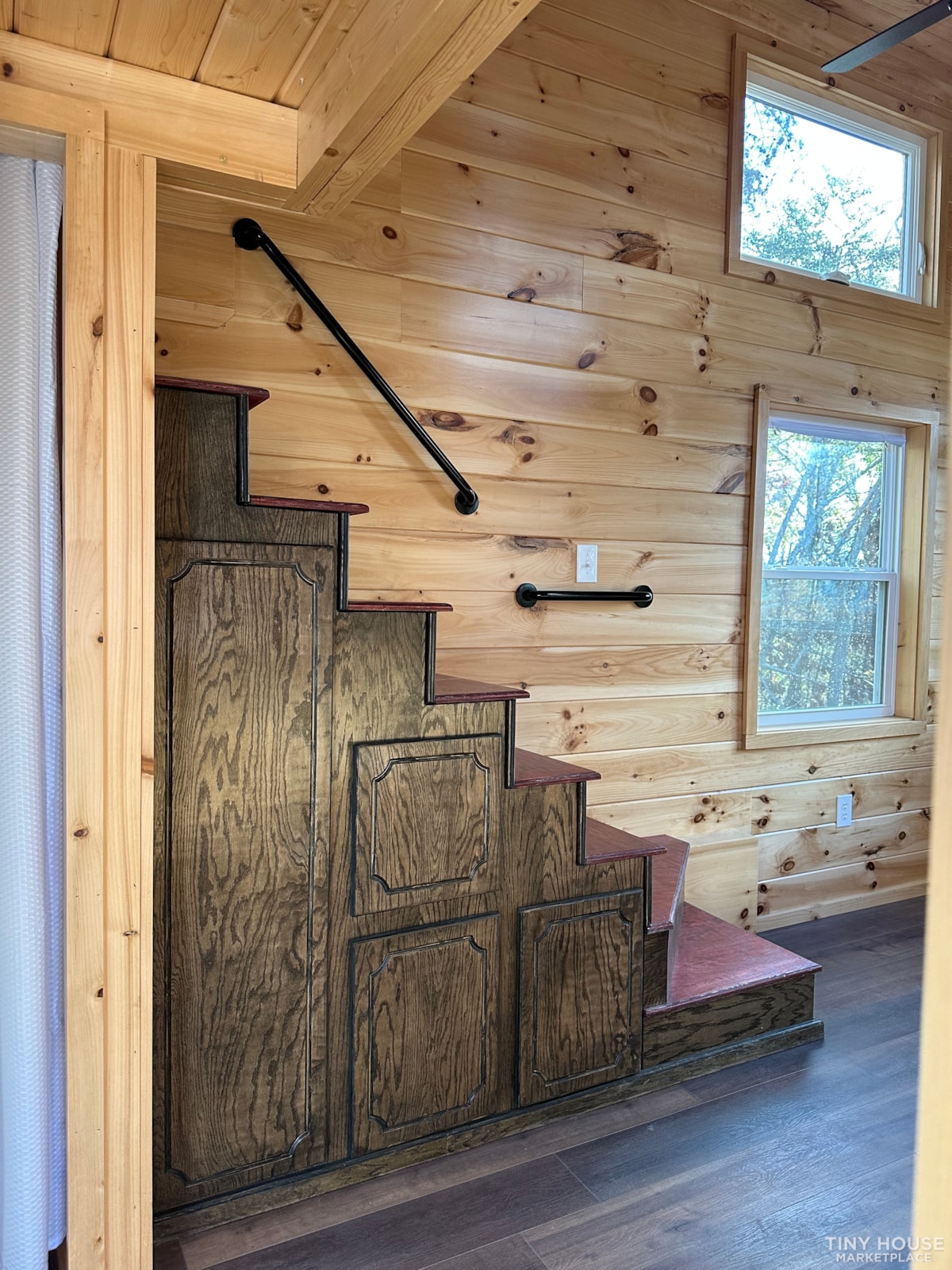 8x24 Craftsman Tiny Home - Image 4 Thumbnail