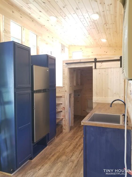 *Pending* 8x24 NEW Tiny House on Wheels thow - Image 4 Thumbnail